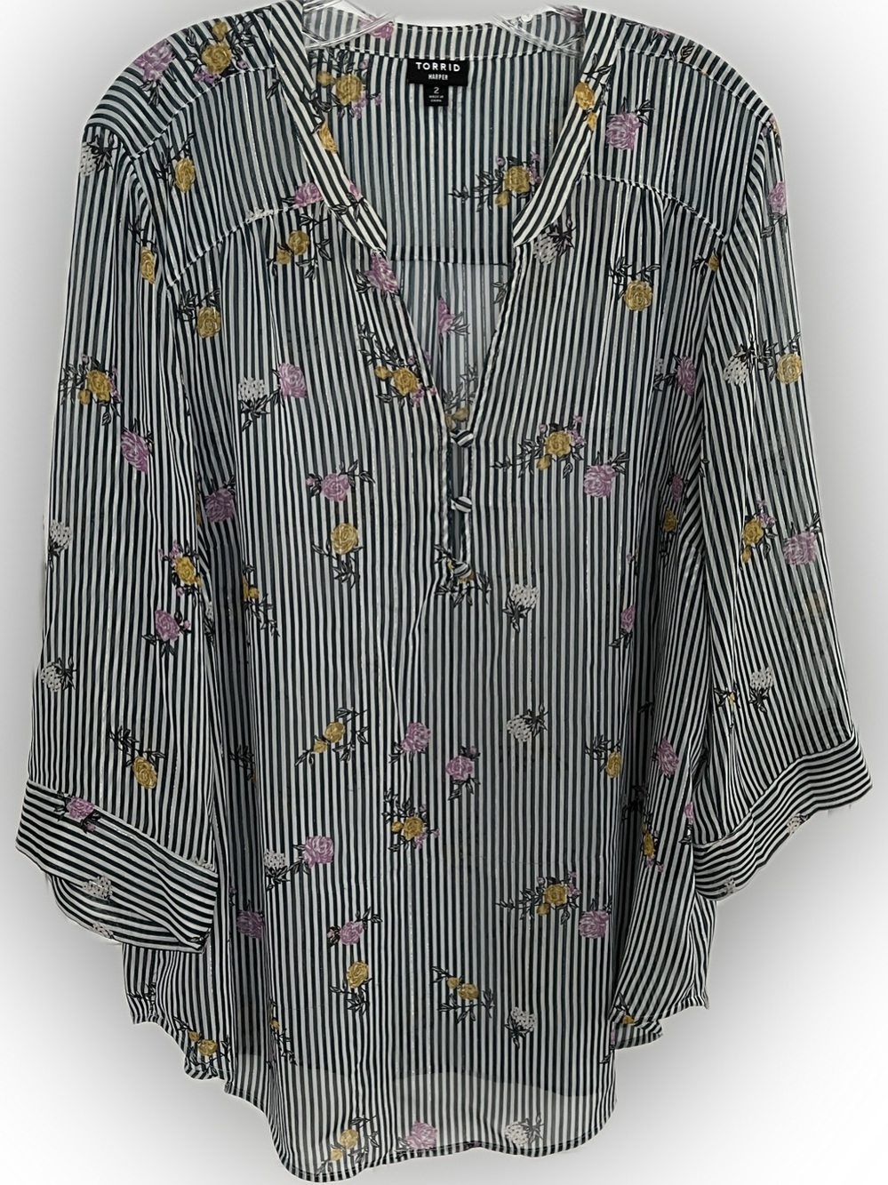 TORRID size 2 equivalent 2X/18-20 Harper Blouse Pinstripe Floral Sheer